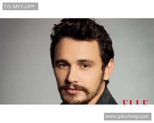 足球场上的魅力风采足球明星型男时尚形象大赏