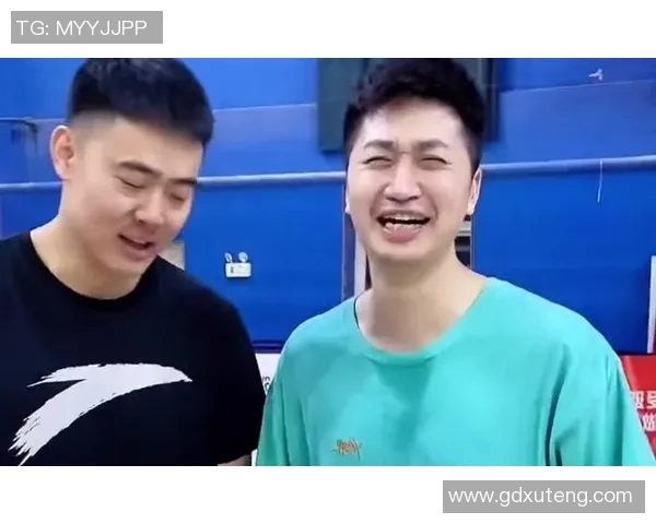 偷穿篮球明星的篮球鞋引发的意外冒险与成长故事